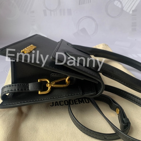 JACQUEMUS Le Chiquito moyen leather handbag - Picture 5 of 11